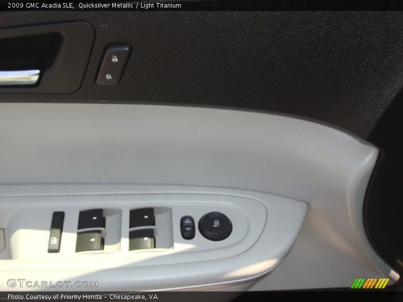 Quicksilver Metallic / Light Titanium 2009 GMC Acadia SLE