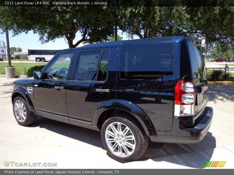 Mariana Black Metallic / Almond 2013 Land Rover LR4 HSE