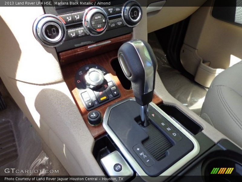 Mariana Black Metallic / Almond 2013 Land Rover LR4 HSE