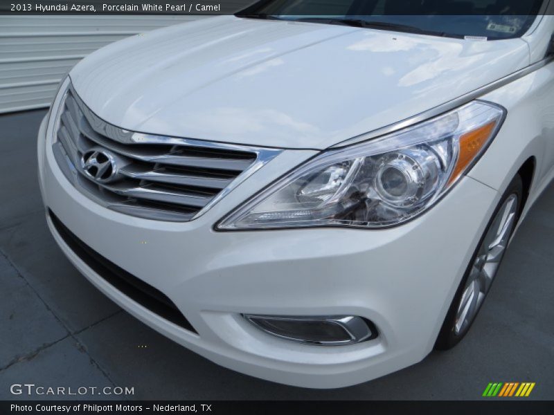 Porcelain White Pearl / Camel 2013 Hyundai Azera