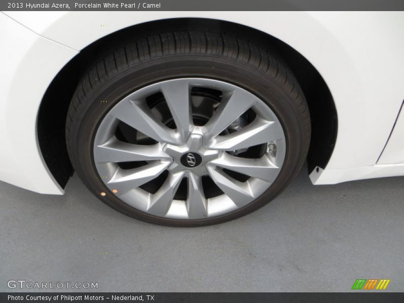 Porcelain White Pearl / Camel 2013 Hyundai Azera
