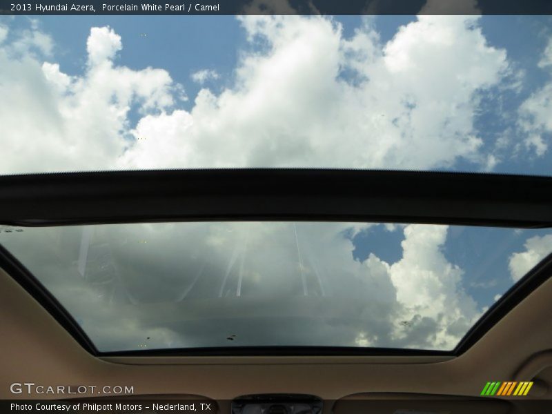 Porcelain White Pearl / Camel 2013 Hyundai Azera