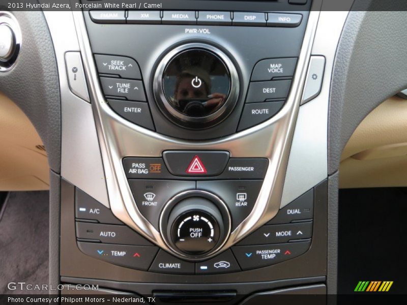 Porcelain White Pearl / Camel 2013 Hyundai Azera