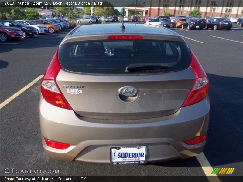 Mocha Bronze / Black 2013 Hyundai Accent GS 5 Door