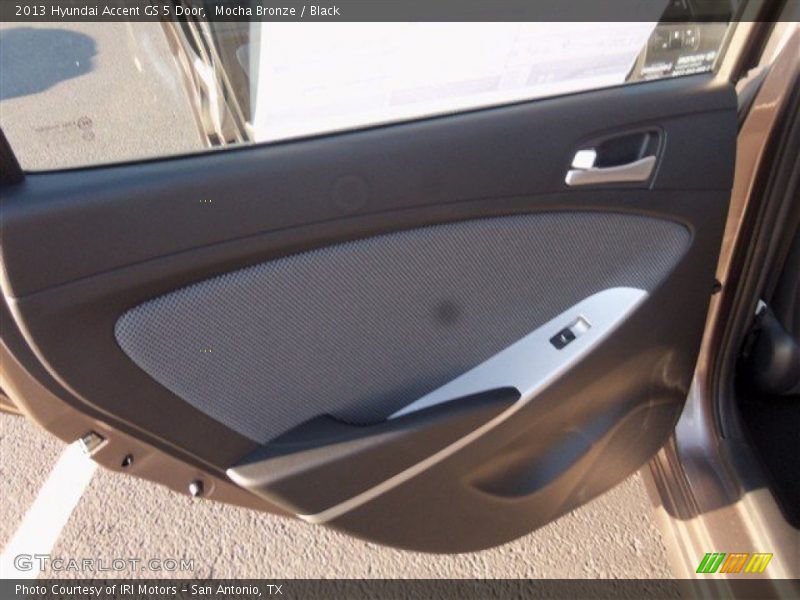 Mocha Bronze / Black 2013 Hyundai Accent GS 5 Door