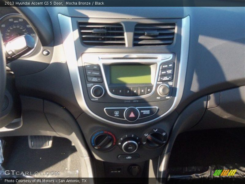 Mocha Bronze / Black 2013 Hyundai Accent GS 5 Door