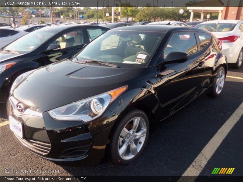 Ultra Black / Gray 2013 Hyundai Veloster