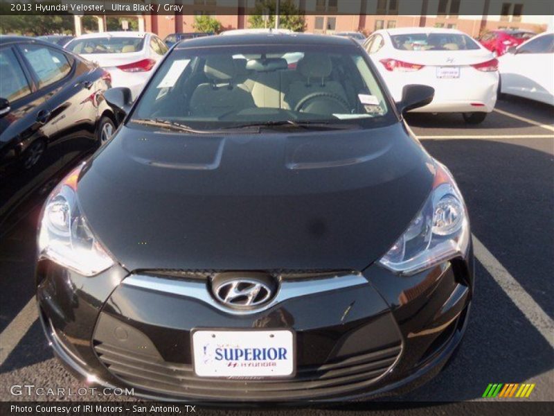Ultra Black / Gray 2013 Hyundai Veloster