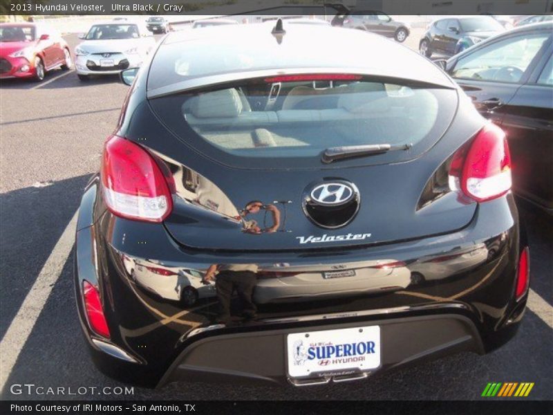 Ultra Black / Gray 2013 Hyundai Veloster