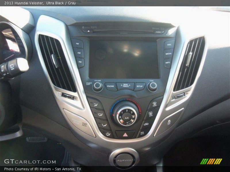 Ultra Black / Gray 2013 Hyundai Veloster