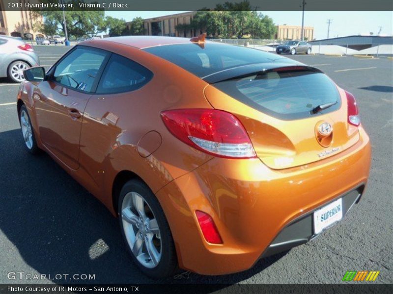 Vitamin C / Black 2013 Hyundai Veloster