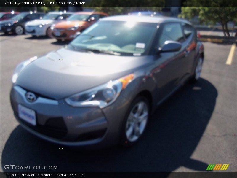 Triathlon Gray / Black 2013 Hyundai Veloster