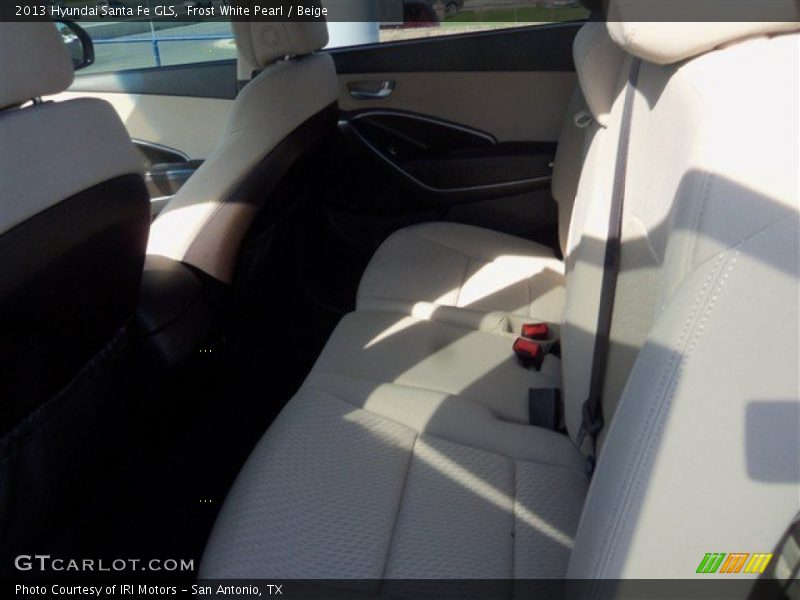 Frost White Pearl / Beige 2013 Hyundai Santa Fe GLS