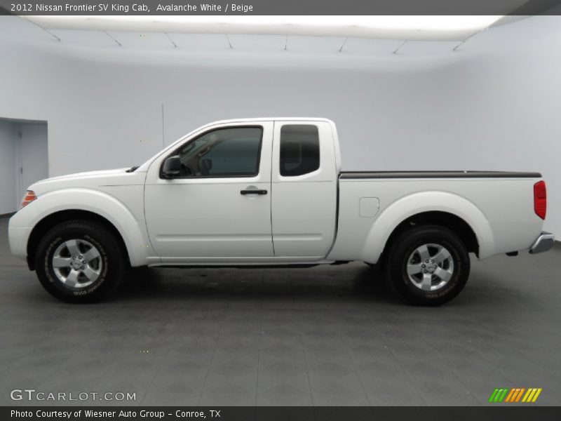 Avalanche White / Beige 2012 Nissan Frontier SV King Cab