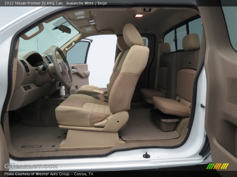 Avalanche White / Beige 2012 Nissan Frontier SV King Cab