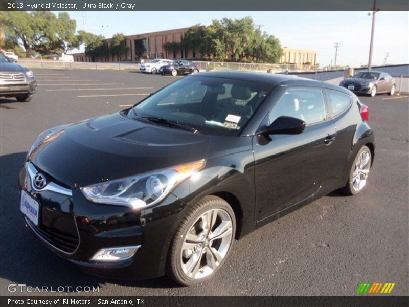 Ultra Black / Gray 2013 Hyundai Veloster