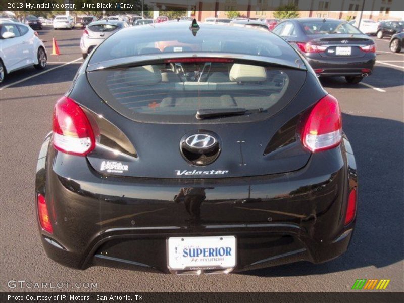 Ultra Black / Gray 2013 Hyundai Veloster