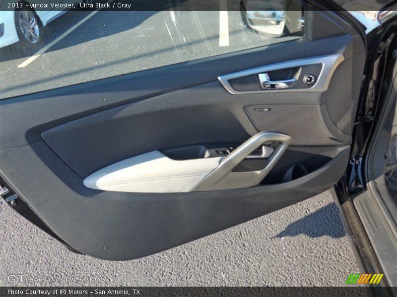 Ultra Black / Gray 2013 Hyundai Veloster