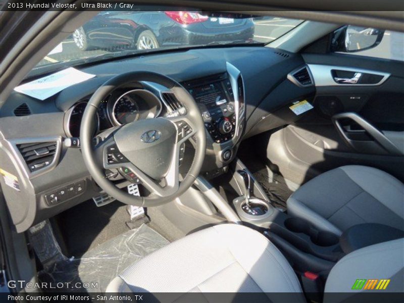 Ultra Black / Gray 2013 Hyundai Veloster