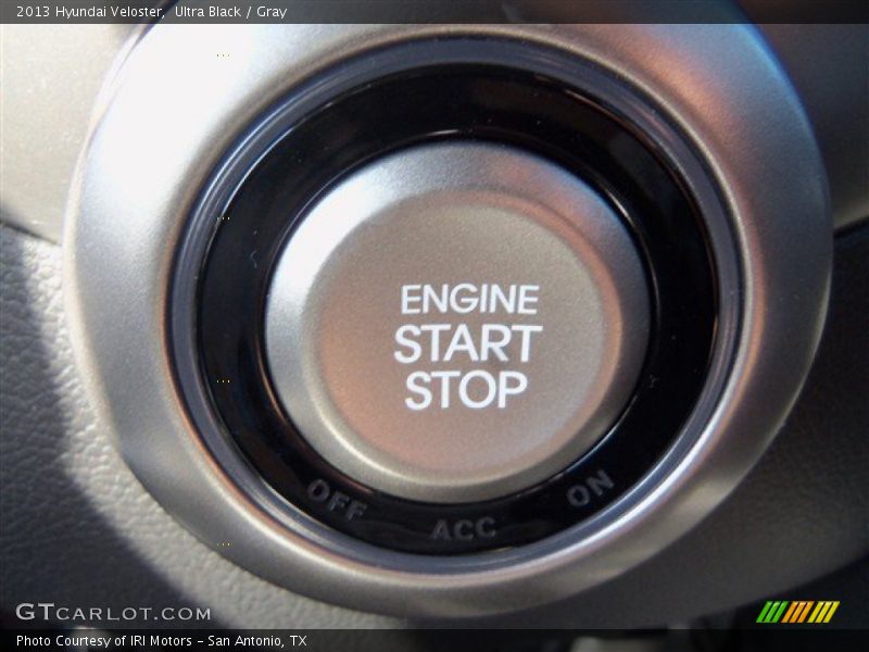 Ultra Black / Gray 2013 Hyundai Veloster