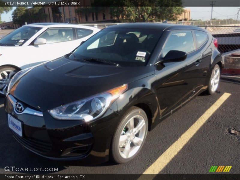 Ultra Black / Black 2013 Hyundai Veloster