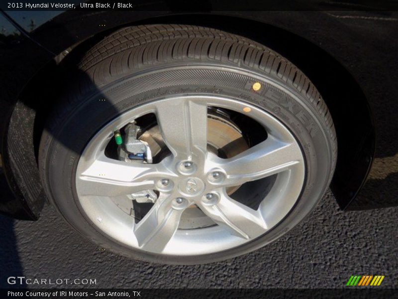 Ultra Black / Black 2013 Hyundai Veloster