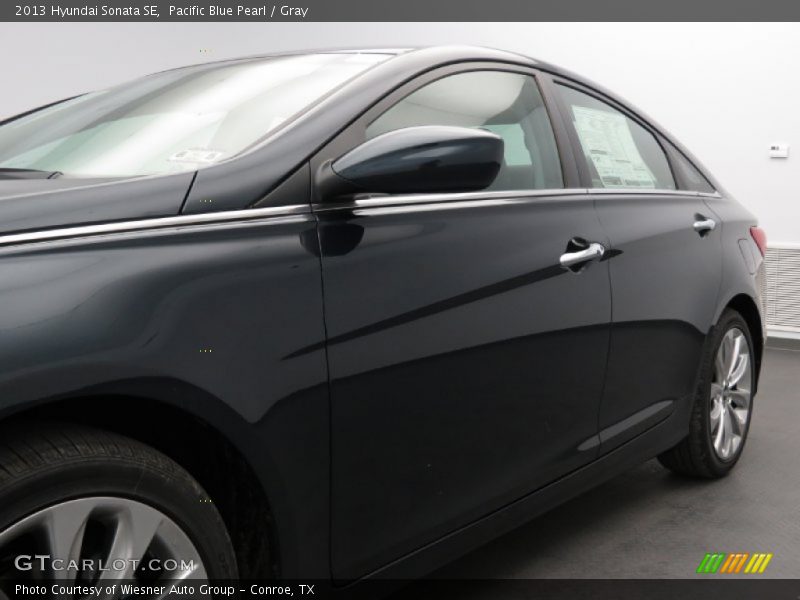 Pacific Blue Pearl / Gray 2013 Hyundai Sonata SE