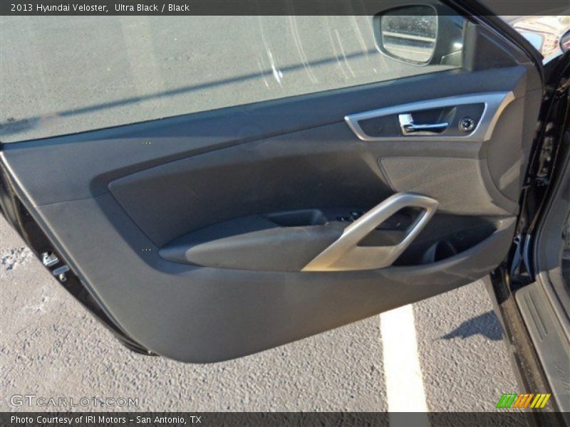 Ultra Black / Black 2013 Hyundai Veloster