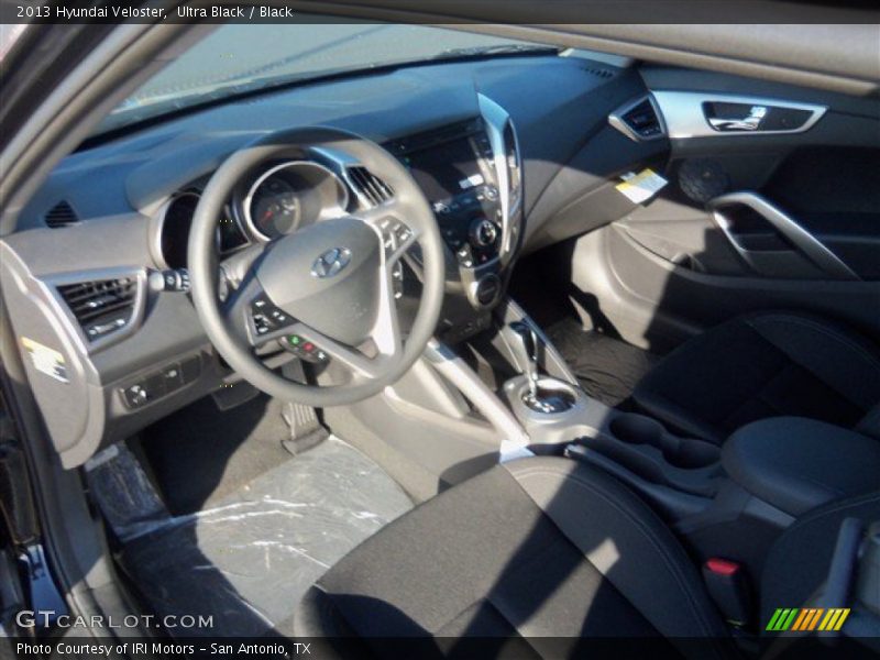 Ultra Black / Black 2013 Hyundai Veloster