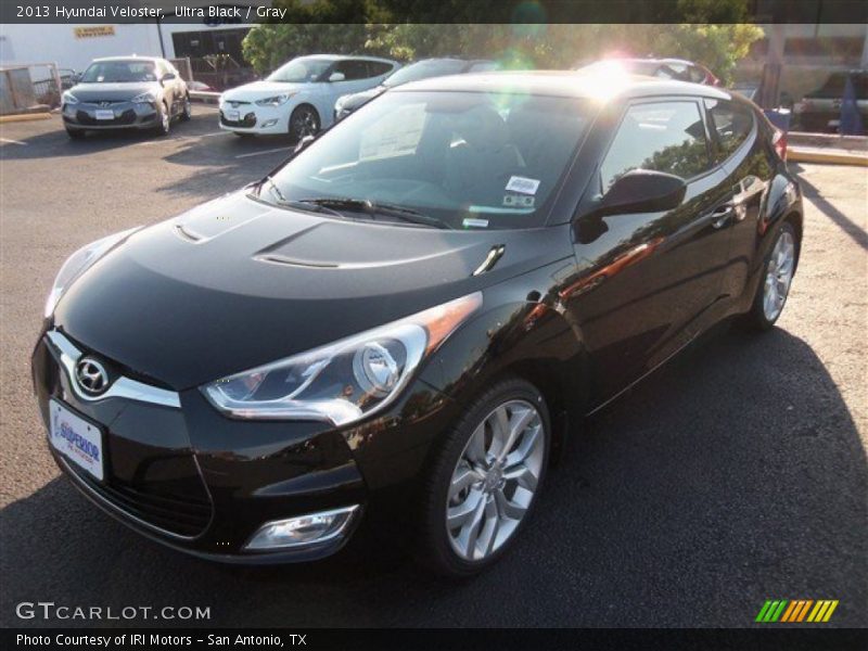 Ultra Black / Gray 2013 Hyundai Veloster
