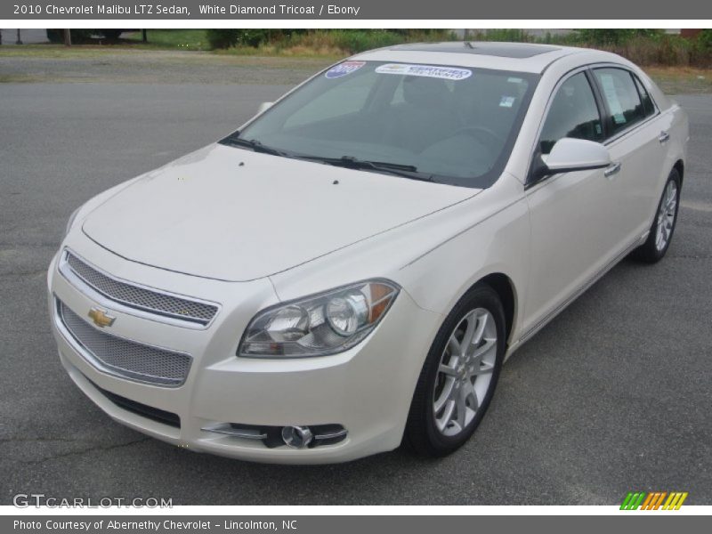 Front 3/4 View of 2010 Malibu LTZ Sedan