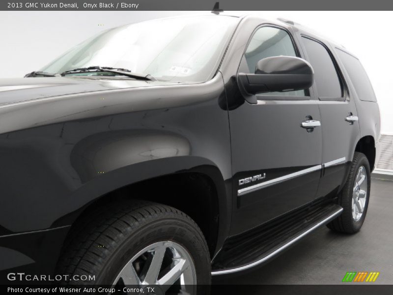 Onyx Black / Ebony 2013 GMC Yukon Denali