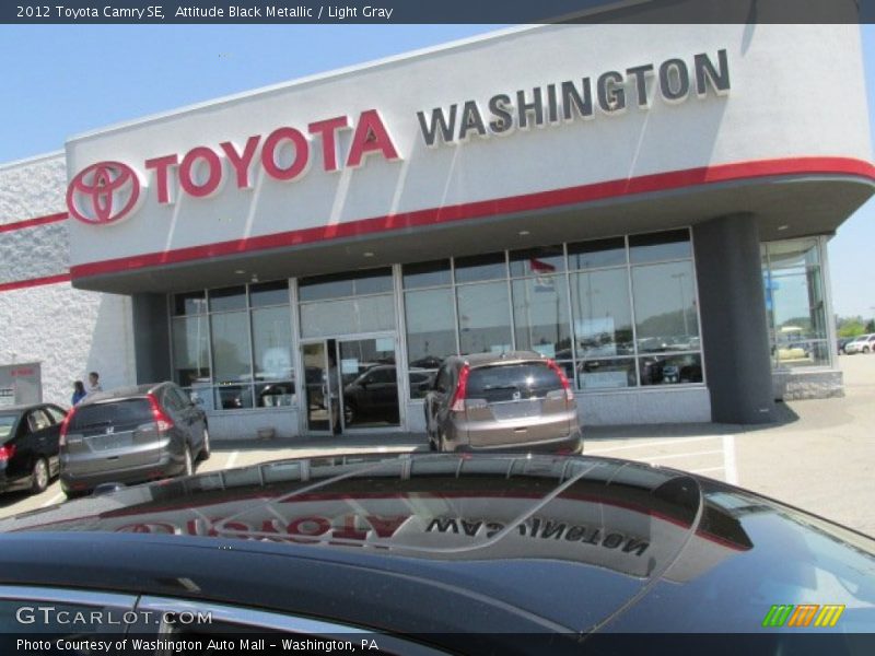 Attitude Black Metallic / Light Gray 2012 Toyota Camry SE