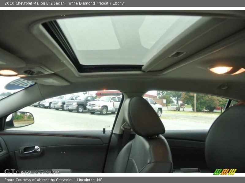 White Diamond Tricoat / Ebony 2010 Chevrolet Malibu LTZ Sedan