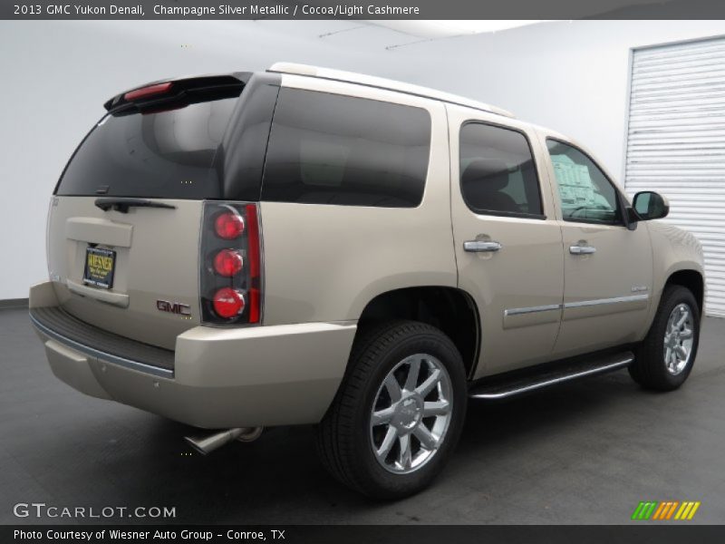 Champagne Silver Metallic / Cocoa/Light Cashmere 2013 GMC Yukon Denali