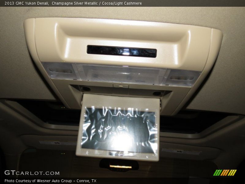 Champagne Silver Metallic / Cocoa/Light Cashmere 2013 GMC Yukon Denali