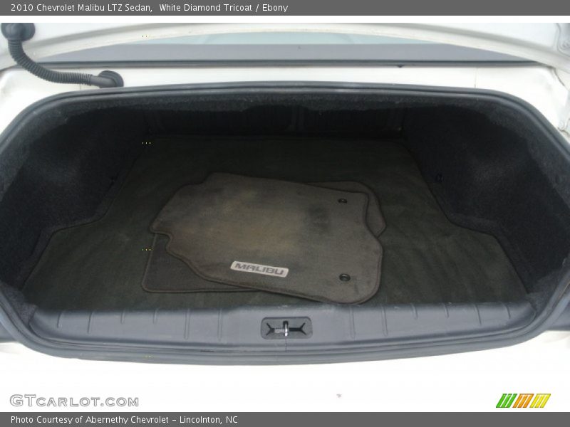 White Diamond Tricoat / Ebony 2010 Chevrolet Malibu LTZ Sedan