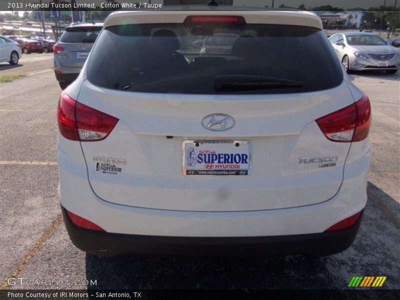 Cotton White / Taupe 2013 Hyundai Tucson Limited