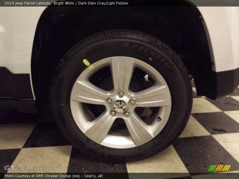 Bright White / Dark Slate Gray/Light Pebble 2014 Jeep Patriot Latitude