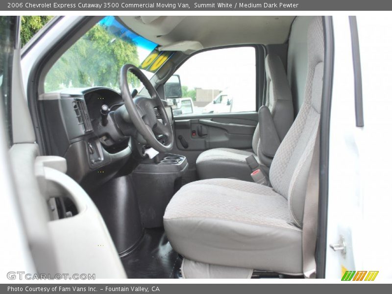 Summit White / Medium Dark Pewter 2006 Chevrolet Express Cutaway 3500 Commercial Moving Van