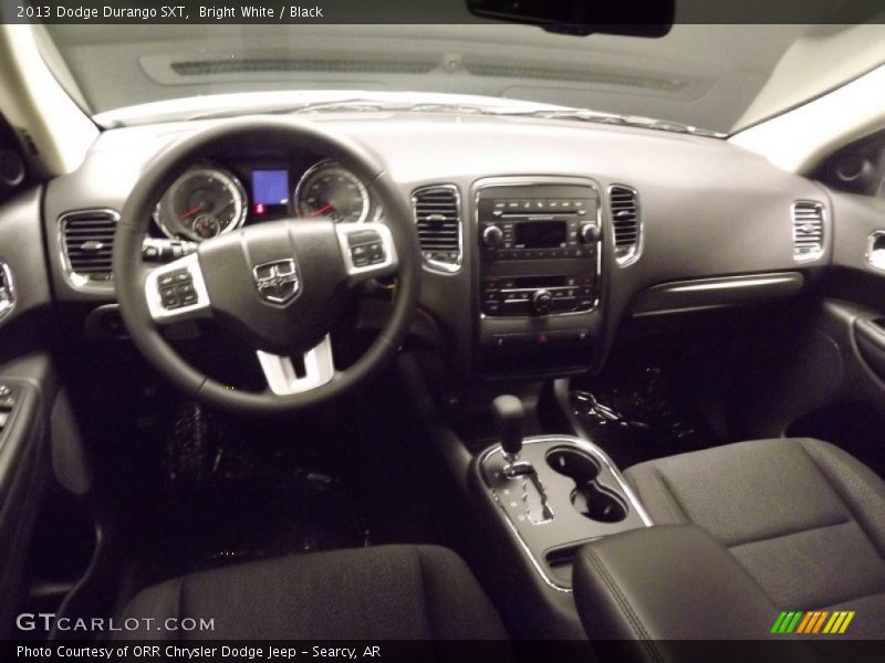 Bright White / Black 2013 Dodge Durango SXT