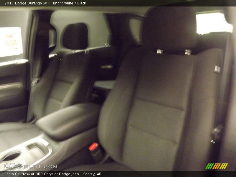 Bright White / Black 2013 Dodge Durango SXT