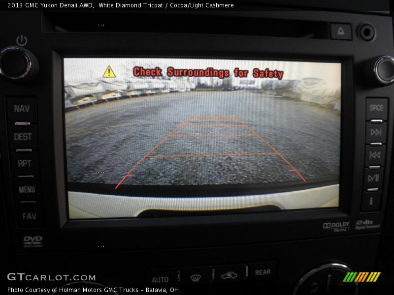 White Diamond Tricoat / Cocoa/Light Cashmere 2013 GMC Yukon Denali AWD
