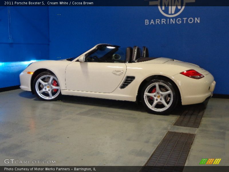 Cream White / Cocoa Brown 2011 Porsche Boxster S