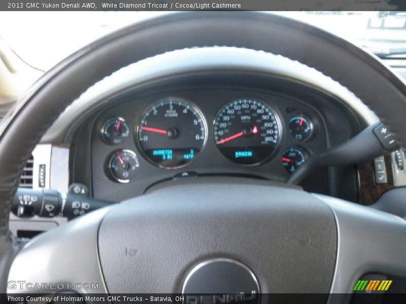 White Diamond Tricoat / Cocoa/Light Cashmere 2013 GMC Yukon Denali AWD