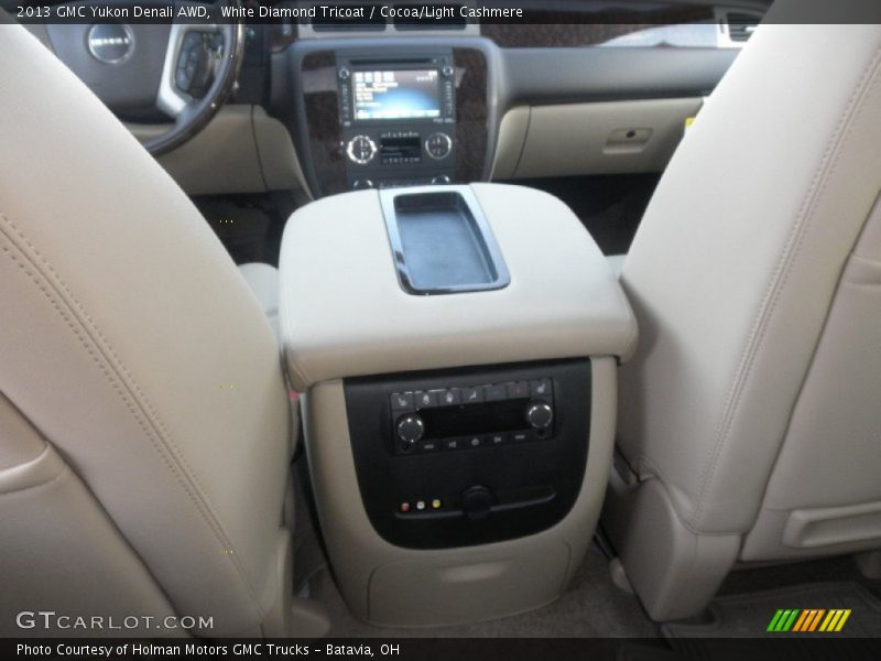 White Diamond Tricoat / Cocoa/Light Cashmere 2013 GMC Yukon Denali AWD