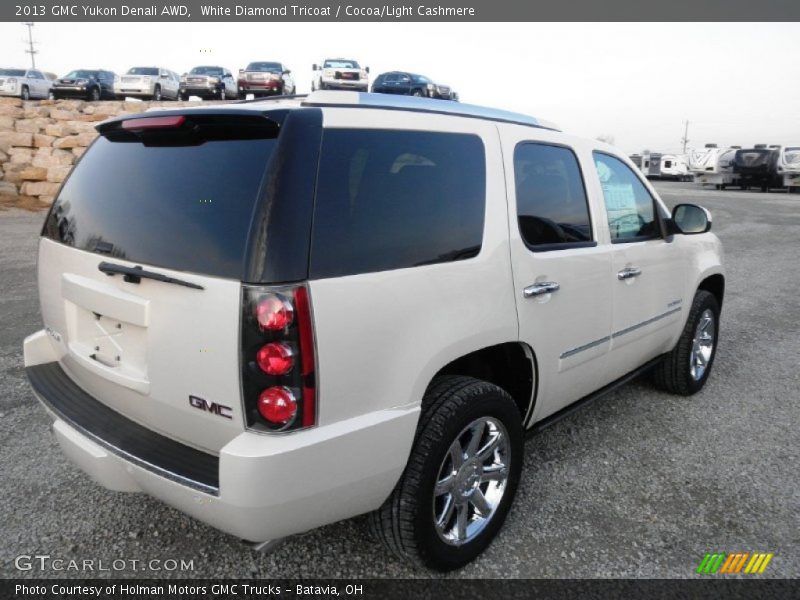 White Diamond Tricoat / Cocoa/Light Cashmere 2013 GMC Yukon Denali AWD