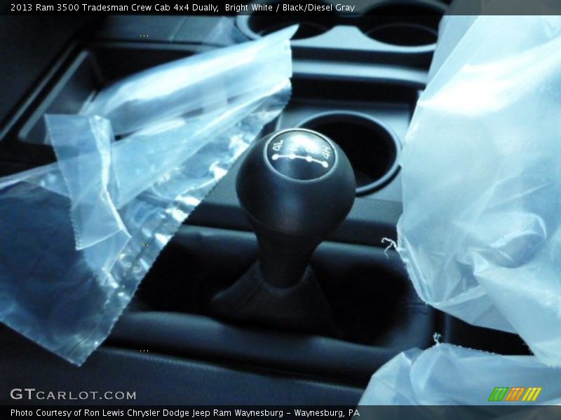 Bright White / Black/Diesel Gray 2013 Ram 3500 Tradesman Crew Cab 4x4 Dually