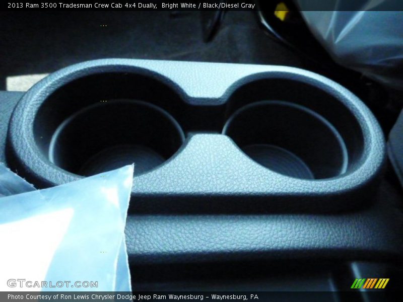 Bright White / Black/Diesel Gray 2013 Ram 3500 Tradesman Crew Cab 4x4 Dually