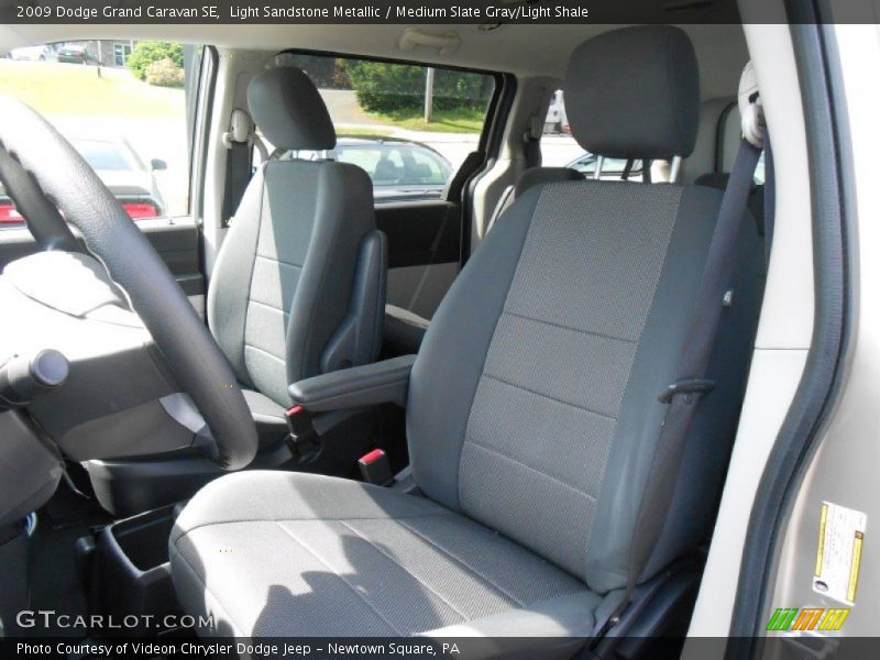 Light Sandstone Metallic / Medium Slate Gray/Light Shale 2009 Dodge Grand Caravan SE
